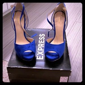 NWT Express Heels